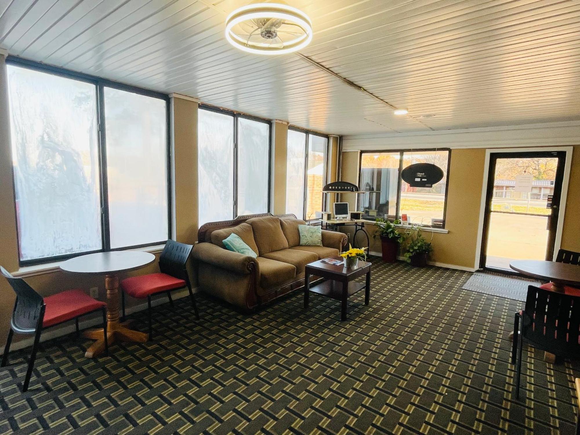 Americas Best Value Inn Jay エクステリア 写真